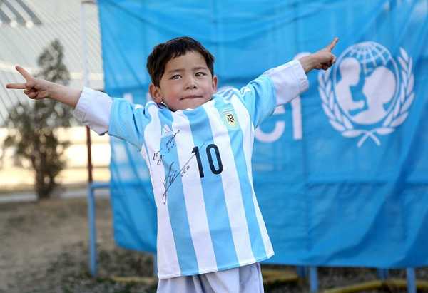 Murtazá Ahmadí je veľkým fanúšikom argentínskeho futbalistu Lionela Messiho.