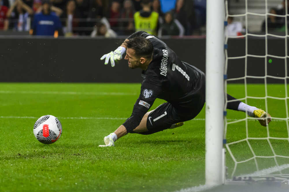 Martin Dúbravka proti Portugalsku.