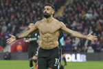 Futbalista Liverpoolu Mohamed Salah sa teší z gólu.