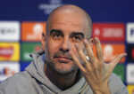 Pep Guardiola by zostal na lavičke Manchestru City aj v prípade, že tím zostúpi z Premier League do tretej ligy.