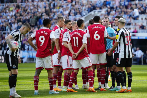 Hráči Arsenalu Londýn. Hráči Arsenalu Londýn.