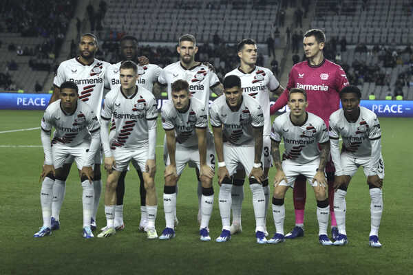 Futbalisti Bayeru Leverkusen.