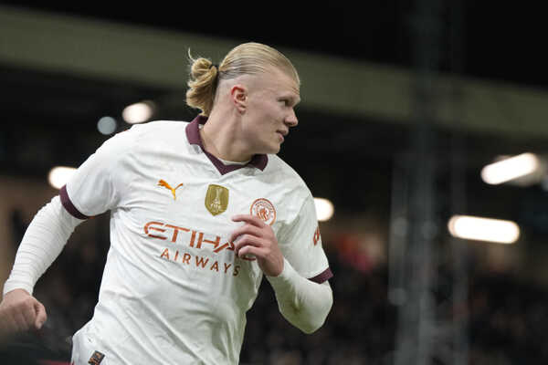 Nórsky útočník Erling Haaland v drese City. Nórsky útočník Erling Haaland v drese City.