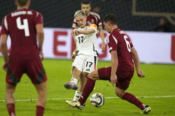 Florian Wirtz v drese Leverkusenu. Florian Wirtz v drese Leverkusenu.