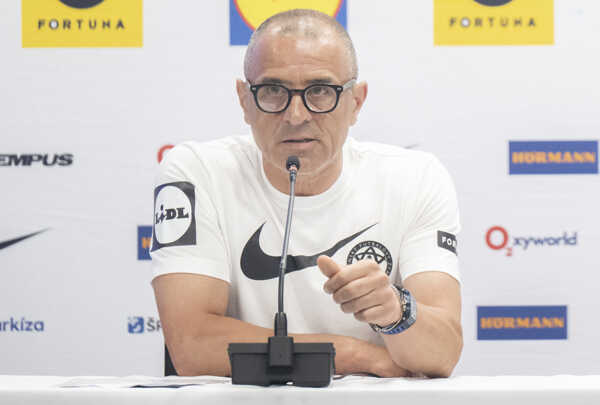 Tréner slovenských futbalových reprezentantov Francesco Calzona.