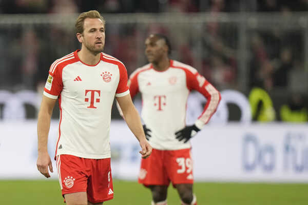 Frustrovaný Harry Kane po prehre s Brémami.