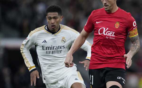 Jude Bellingham v drese Realu Madrid.