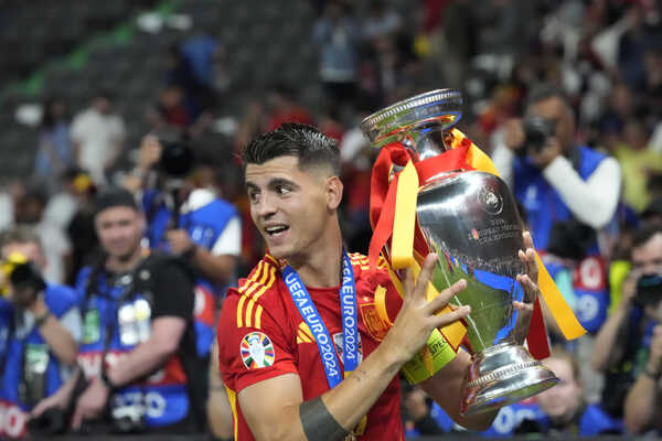 Alvaro Morata, kapitán Španielska. Alvaro Morata, kapitán Španielska.