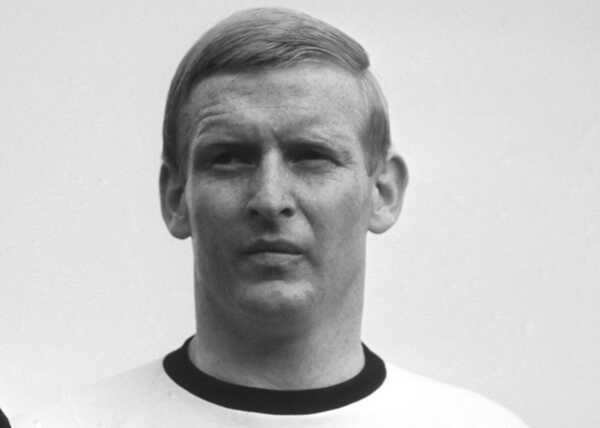 Vo veku 85 rokov zomrel Karl-Heinz Schnellinger.