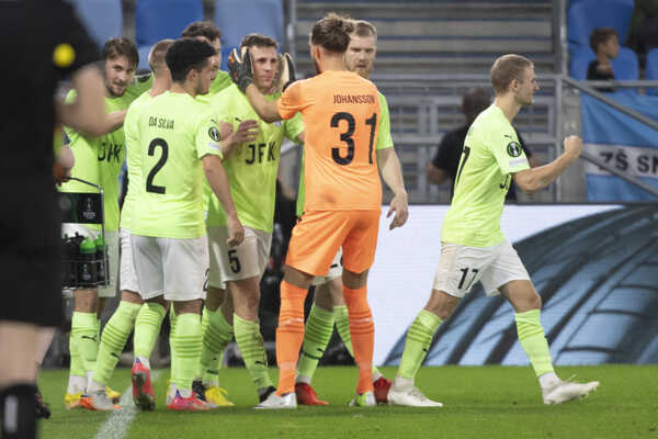 Gólové oslavy futbalistov KI Klaksvík.