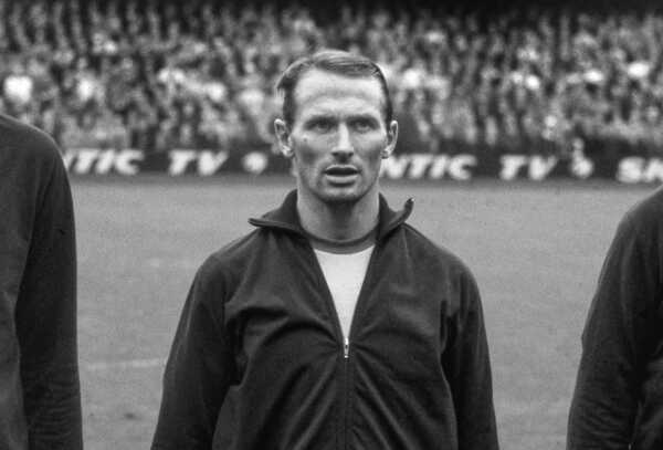 Vo veku 89 rokov zomrel bývalý futbalista Kurt Hamrin.