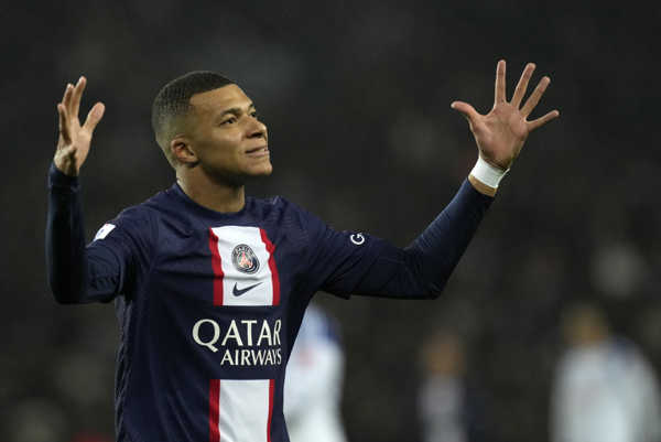 Kylian Mbappé nikdy neprekoná sklamanie z finálovej prehry na MS v Katare. Kylian Mbappé nikdy neprekoná sklamanie z finálovej prehry na MS v Katare.
