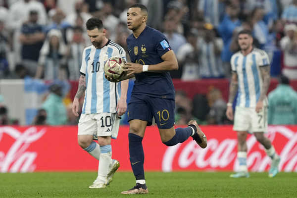 Lionel Messi a Kylian Mbappé.