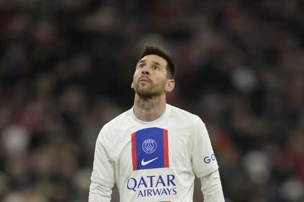 Lionel Messi reaguje v odvete osemfinále Ligy majstrov Bayern Mníchov - PSG.