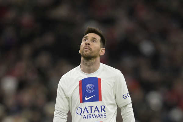 Lionel Messi reaguje v odvete osemfinále Ligy majstrov Bayern Mníchov - PSG. Lionel Messi reaguje v odvete osemfinále Ligy majstrov Bayern Mníchov - PSG.