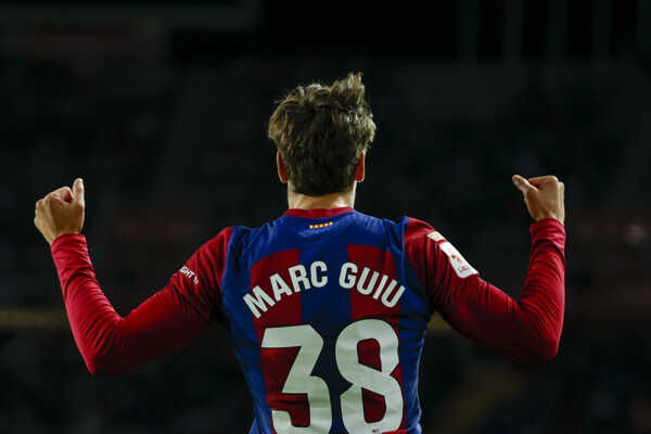 Marc Guiu zariadil triumf Barcelony.