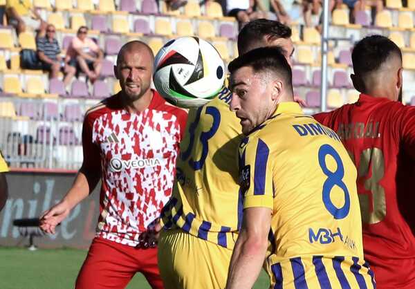 Milan Dimun (Dunajská Streda) počas zápasu.