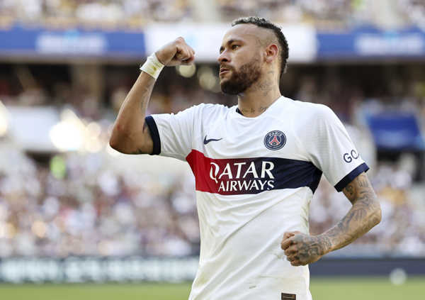 Neymar by mal dres PSG opäť vymeniť za ten barcelonský.