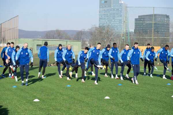 Tréning futbalistov ŠK Slovan Bratislava.