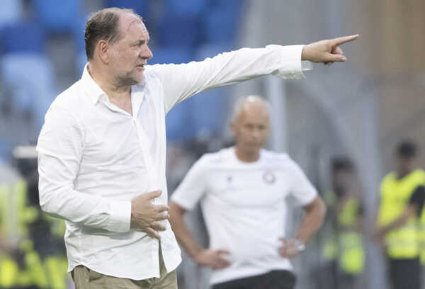 Tréner Slovana Vladimír Weiss.